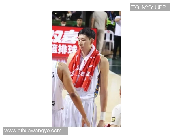 周琦在火箭对阵骑士的第二节精彩表现引发热议